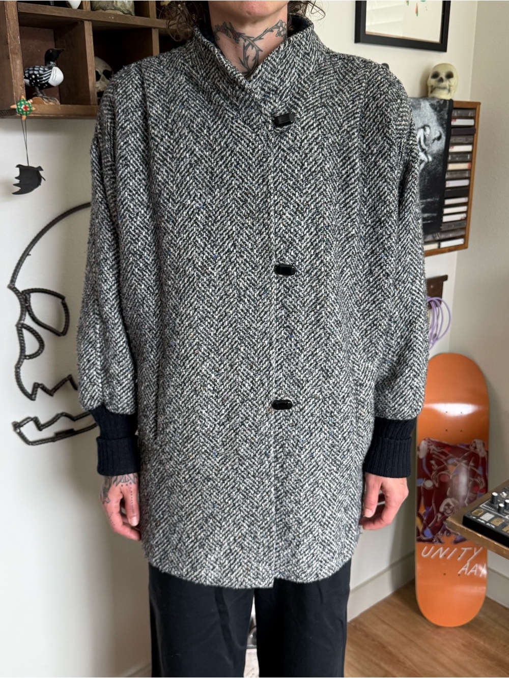 Vintage 80s 90s Herringbone Twill Wool Coat ~ Size Large